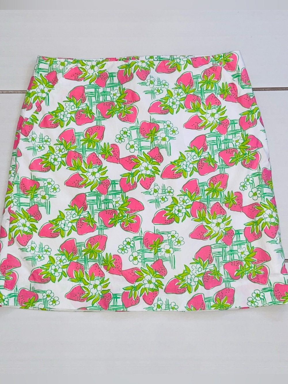 Lilly Pulitzer Karlo Creme Fraiche Strawberry skirt
